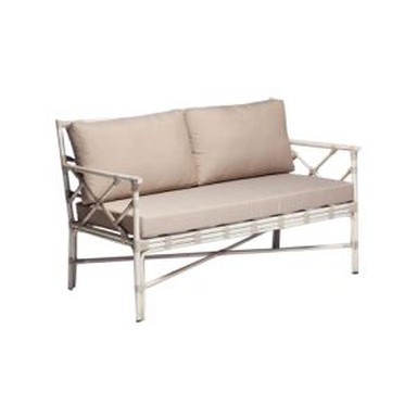 Sofa-Stuhl-Wohnzimmermöbel, die sich leicht an verschiedene Dekorationsstile anpassen lassen